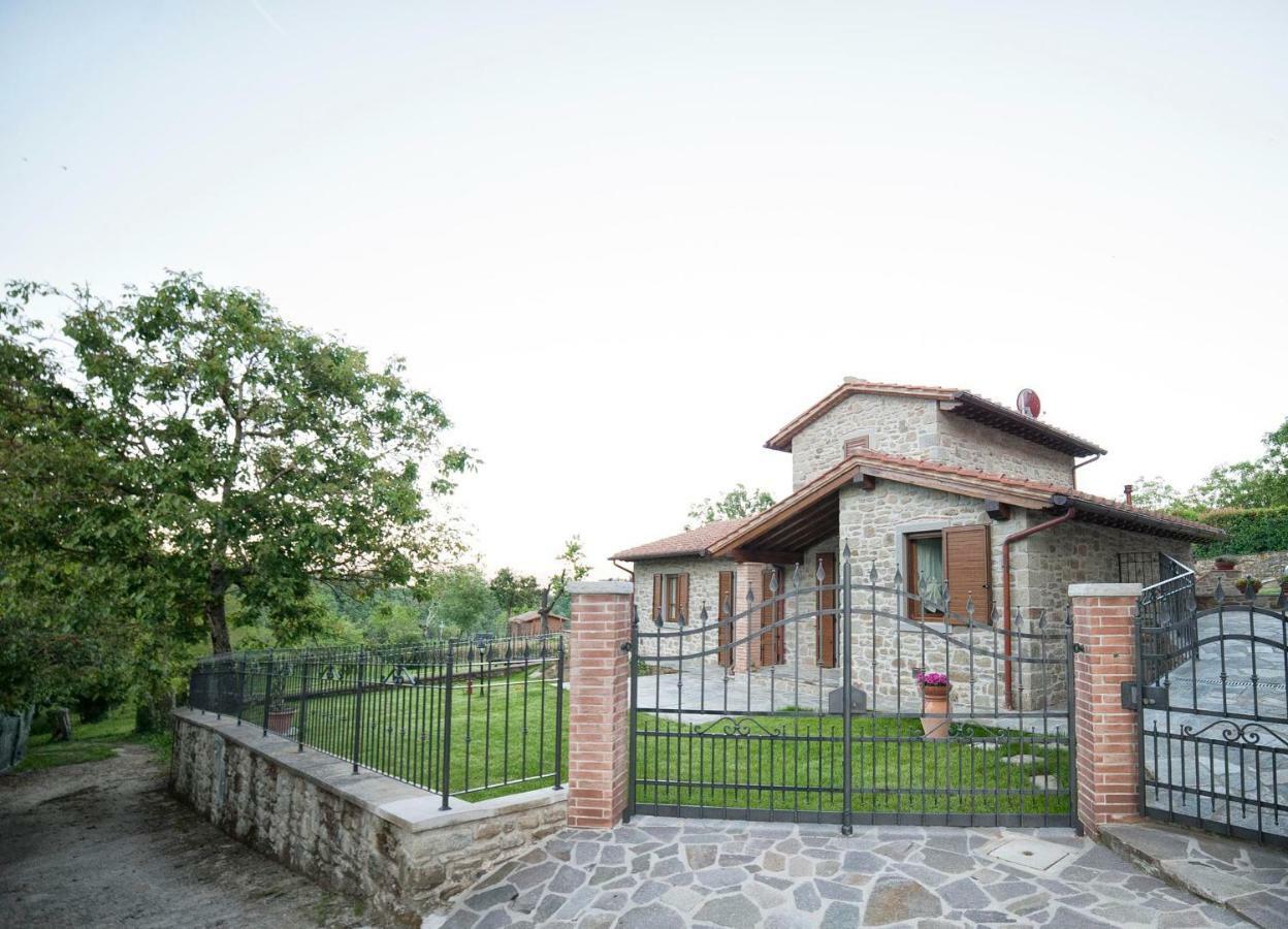 Podere Verdi Colline Poppi Ngoại thất bức ảnh